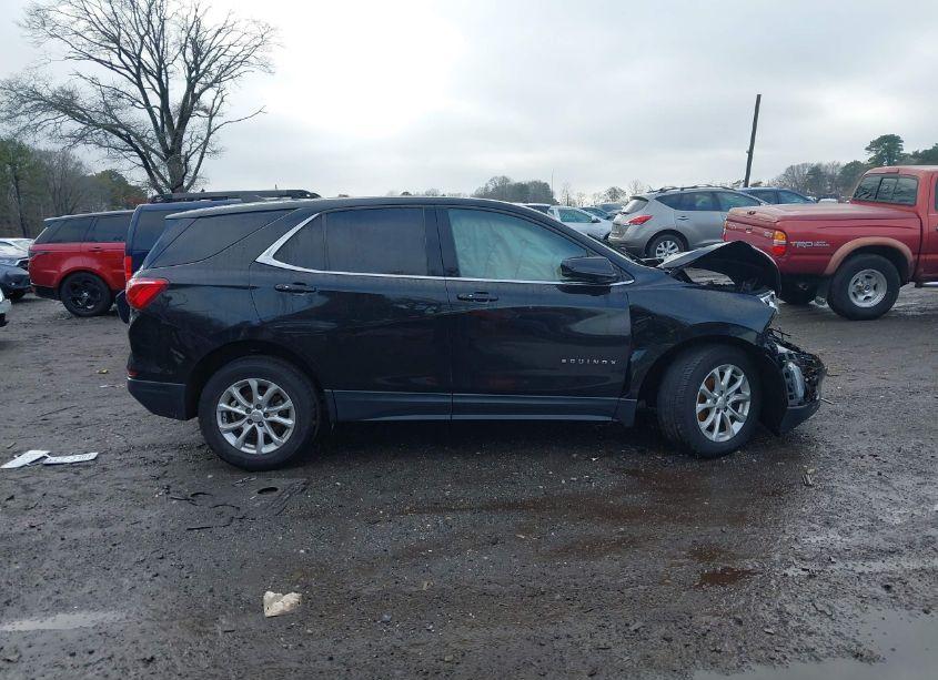 Photo 12 of 2018 Chevrolet Equinox LT (VIN 2GNAXJEVXJ6332991)