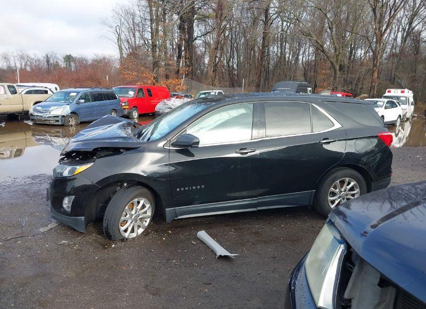 Photo 13 of 2018 Chevrolet Equinox LT (VIN 2GNAXJEVXJ6332991)