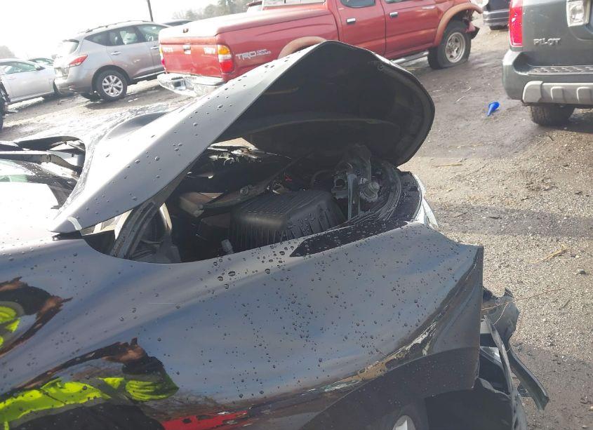 Photo 18 of 2018 Chevrolet Equinox LT (VIN 2GNAXJEVXJ6332991)