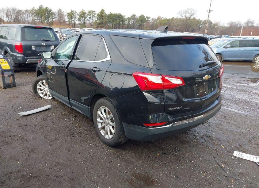 Photo 3 of 2018 Chevrolet Equinox LT (VIN 2GNAXJEVXJ6332991)