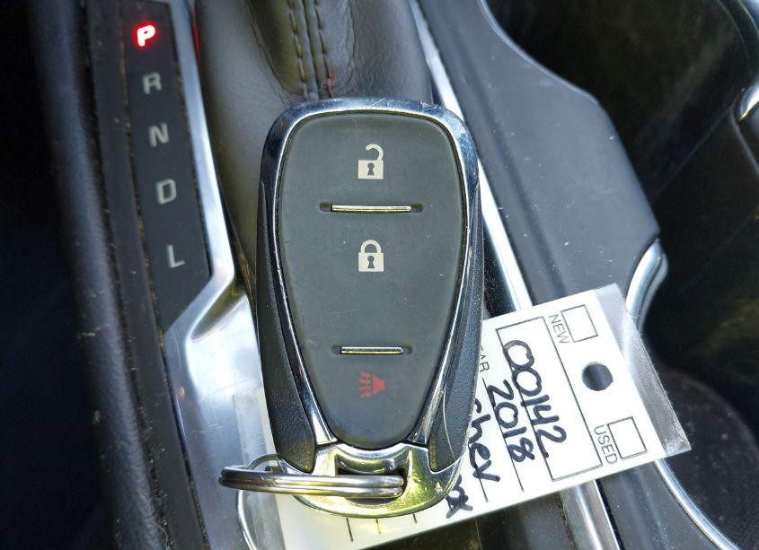 Photo 11 of 2018 Chevrolet Equinox LT (VIN 2GNAXJEVXJ6350925)