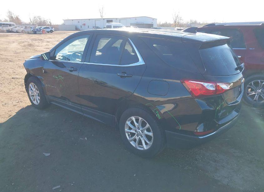 Photo 3 of 2018 Chevrolet Equinox LT (VIN 2GNAXJEVXJ6350925)