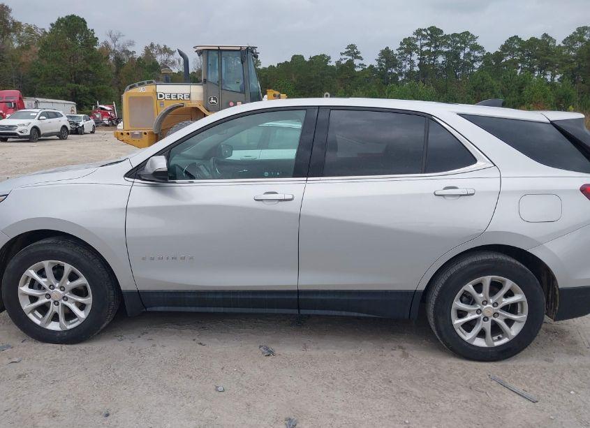 Photo 14 of 2019 Chevrolet Equinox LT (VIN 2GNAXJEVXK6266833)
