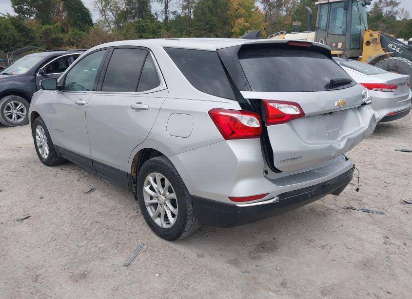 Photo 3 of 2019 Chevrolet Equinox LT (VIN 2GNAXJEVXK6266833)