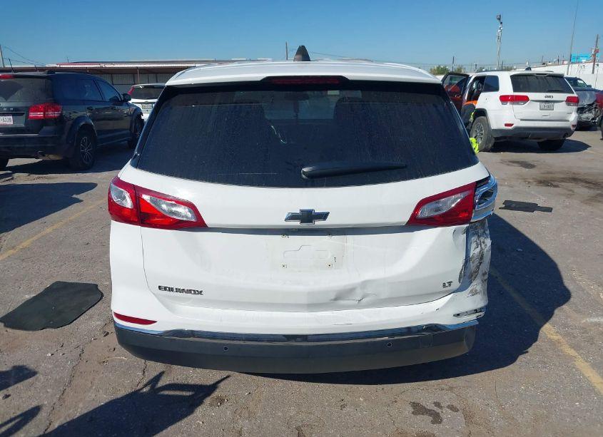 Photo 16 of 2020 Chevrolet Equinox FWD 2FL (VIN 2GNAXJEVXL6112656)
