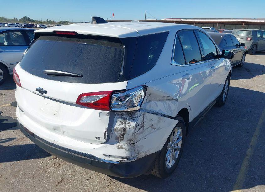 Photo 4 of 2020 Chevrolet Equinox FWD 2FL (VIN 2GNAXJEVXL6112656)