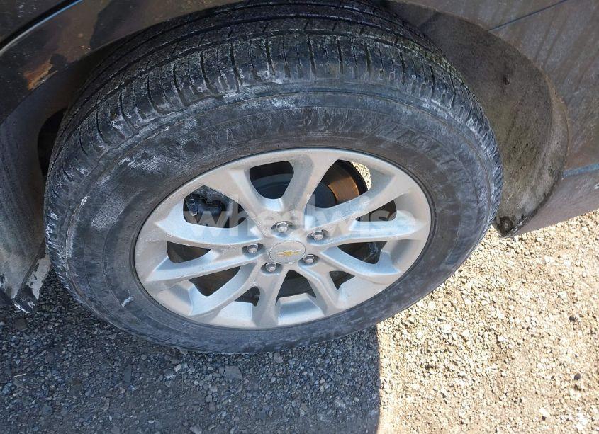 Photo 12 of 2020 Chevrolet Equinox FWD 2FL (VIN 2GNAXJEVXL6153594)