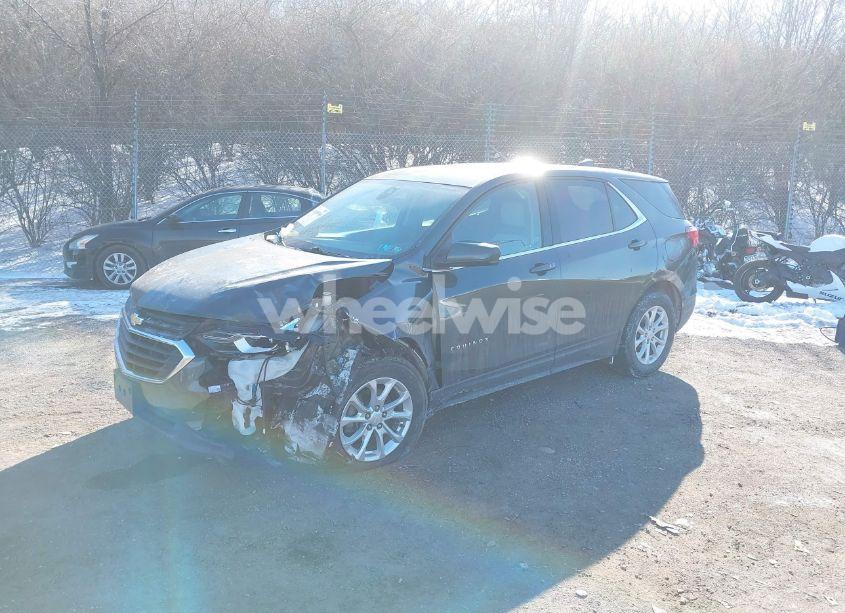 Photo 2 of 2020 Chevrolet Equinox FWD 2FL (VIN 2GNAXJEVXL6153594)