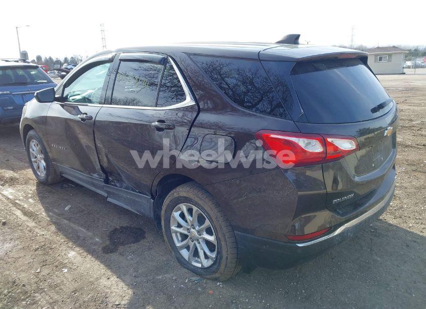 Photo 3 of 2020 Chevrolet Equinox FWD 2FL (VIN 2GNAXJEVXL6185316)