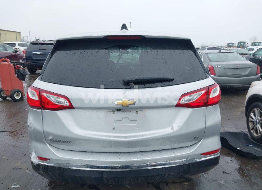 Photo 16 of 2020 Chevrolet Equinox FWD 2FL (VIN 2GNAXJEVXL6186143)