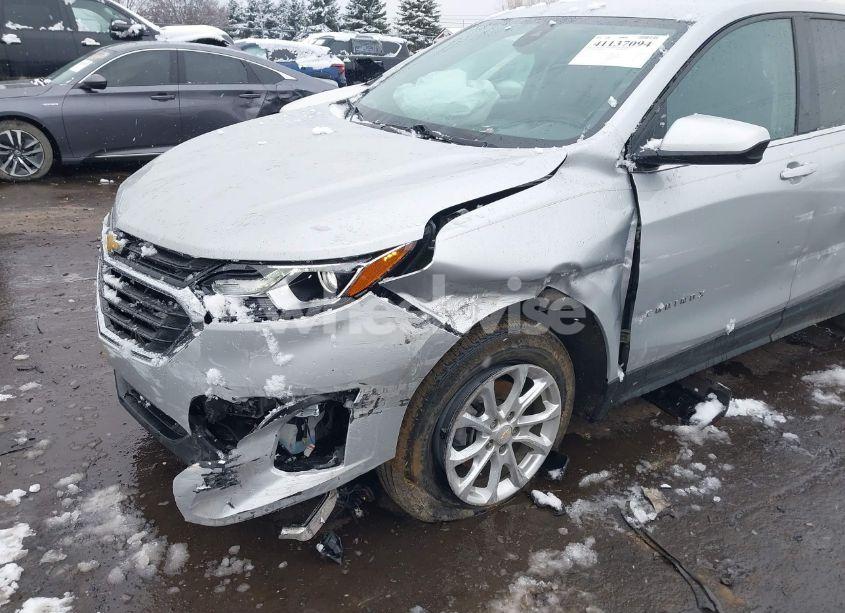Photo 6 of 2020 Chevrolet Equinox FWD 2FL (VIN 2GNAXJEVXL6186143)