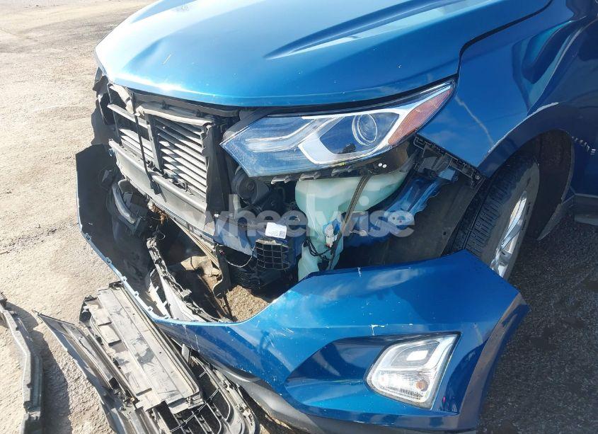 Photo 6 of 2021 Chevrolet Equinox FWD 2FL (VIN 2GNAXJEVXM6150860)