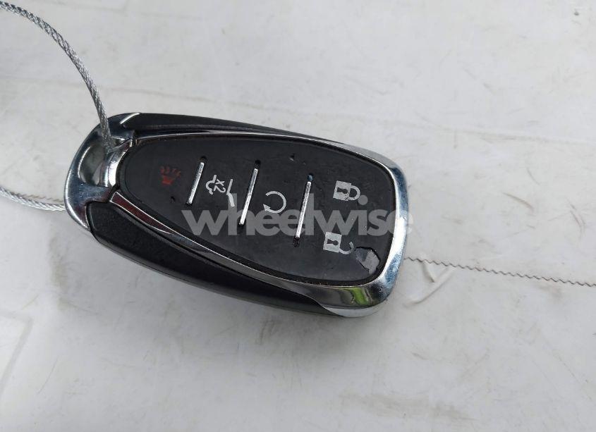 Photo 11 of 2019 Chevrolet Equinox LT (VIN 2GNAXKEV0K6133441)