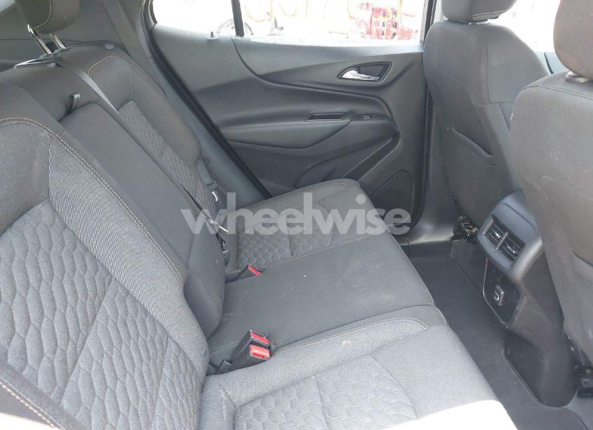 Photo 8 of 2019 Chevrolet Equinox LT (VIN 2GNAXKEV0K6149686)