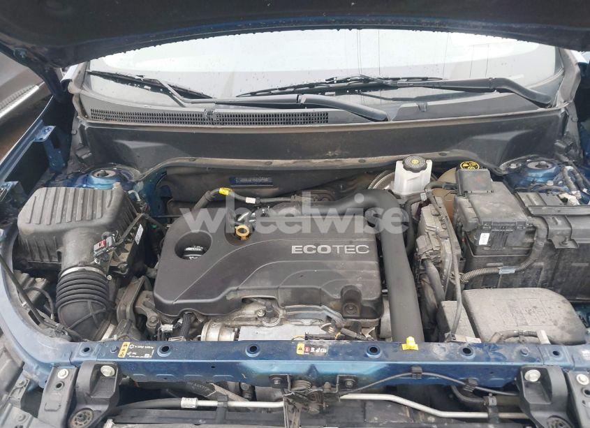 Photo 10 of 2019 Chevrolet Equinox LT (VIN 2GNAXKEV0K6150983)