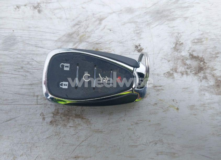 Photo 11 of 2019 Chevrolet Equinox LT (VIN 2GNAXKEV0K6150983)