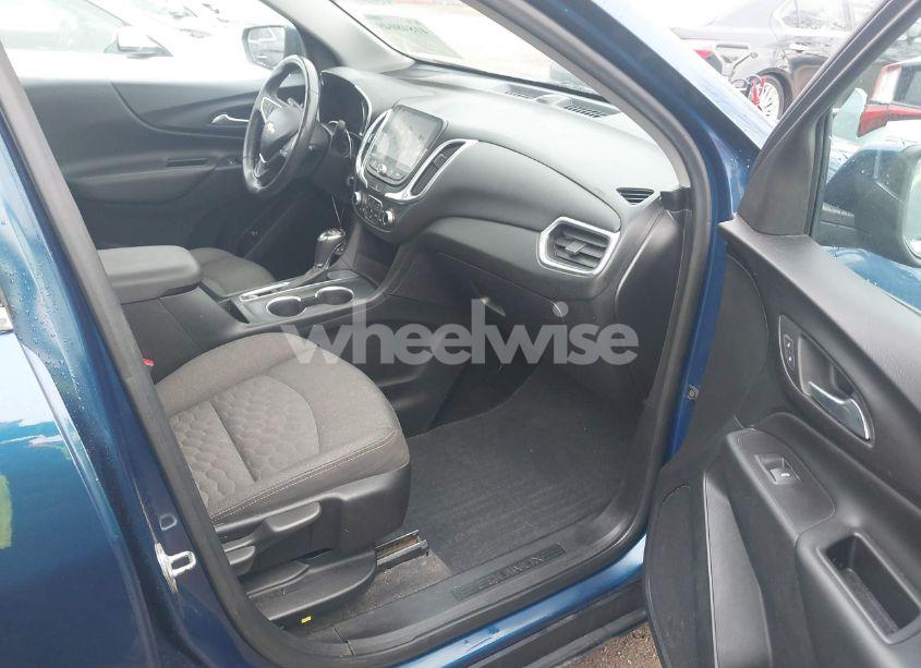 Photo 5 of 2019 Chevrolet Equinox LT (VIN 2GNAXKEV0K6150983)