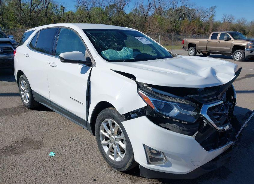 2019 Chevrolet Equinox LT (VIN 2GNAXKEV0K6196796) main photo