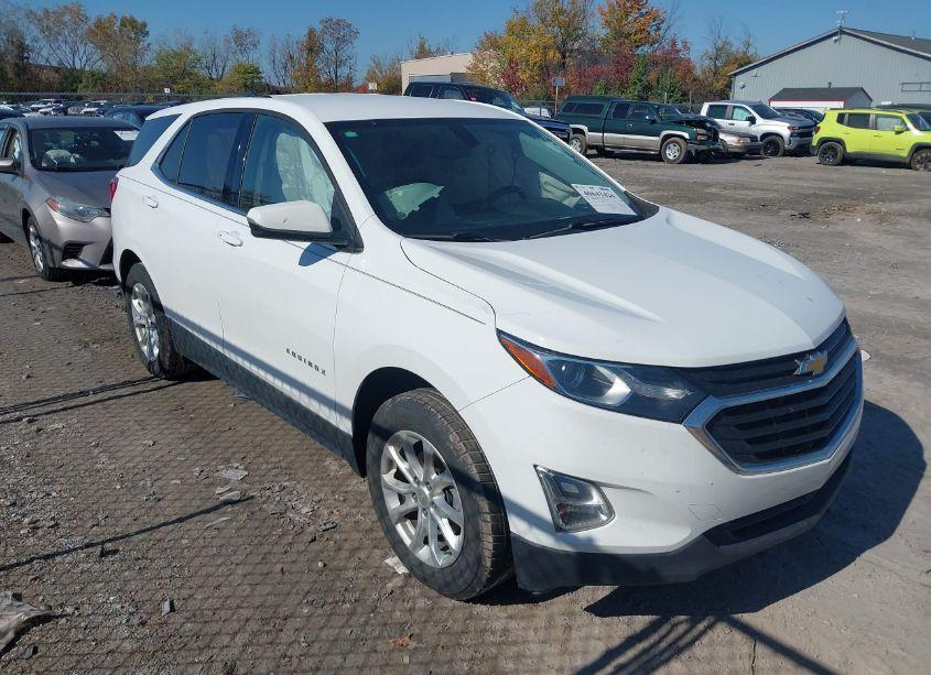 2019 Chevrolet Equinox LT (VIN 2GNAXKEV0K6205903) main photo