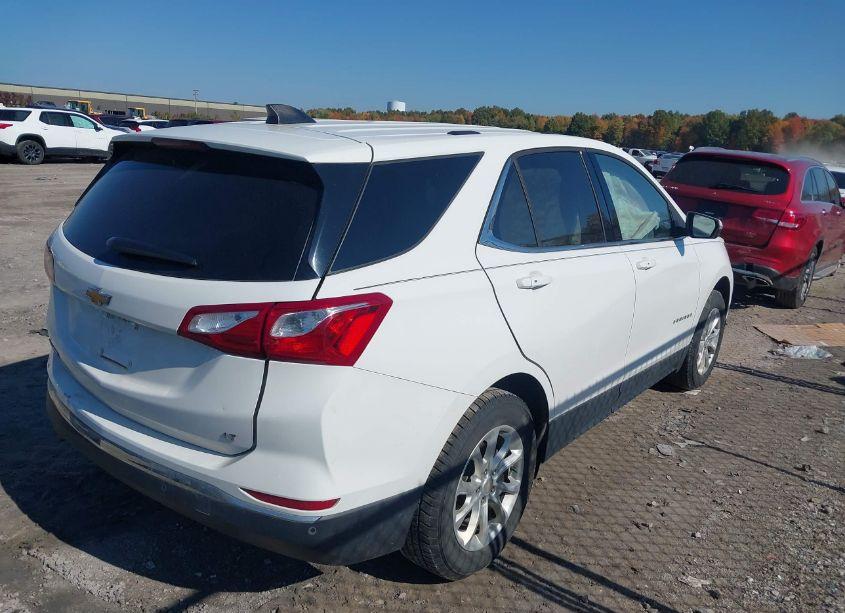 Photo 4 of 2019 Chevrolet Equinox LT (VIN 2GNAXKEV0K6205903)