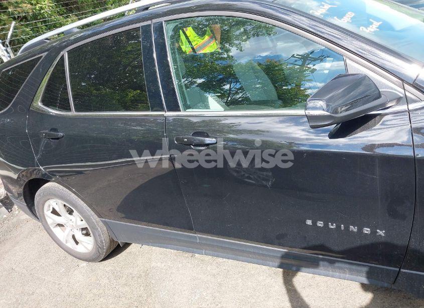 Photo 13 of 2019 Chevrolet Equinox LT (VIN 2GNAXKEV0K6247052)