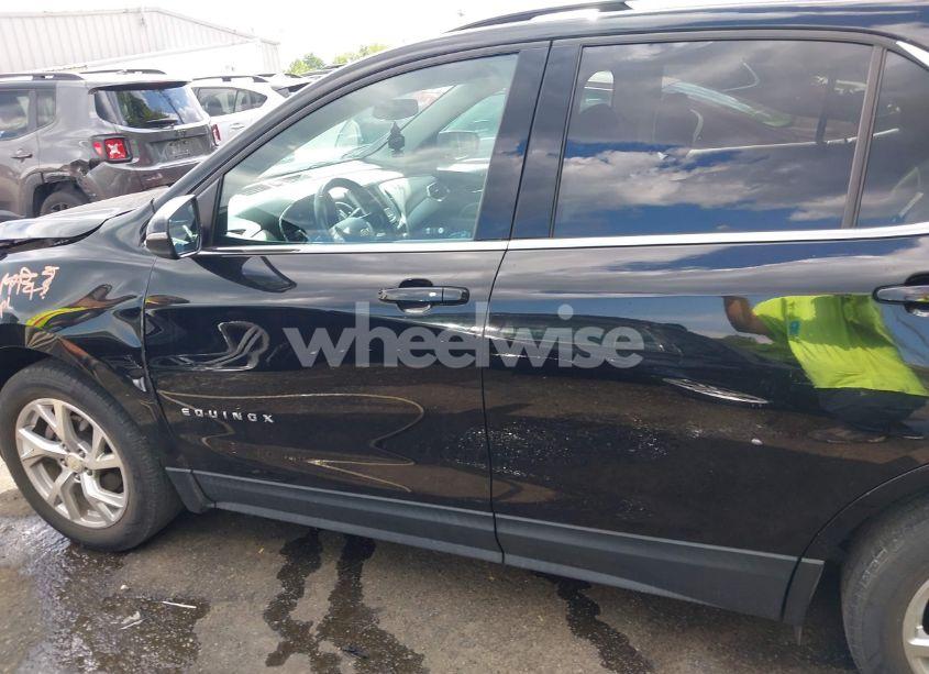 Photo 14 of 2019 Chevrolet Equinox LT (VIN 2GNAXKEV0K6247052)