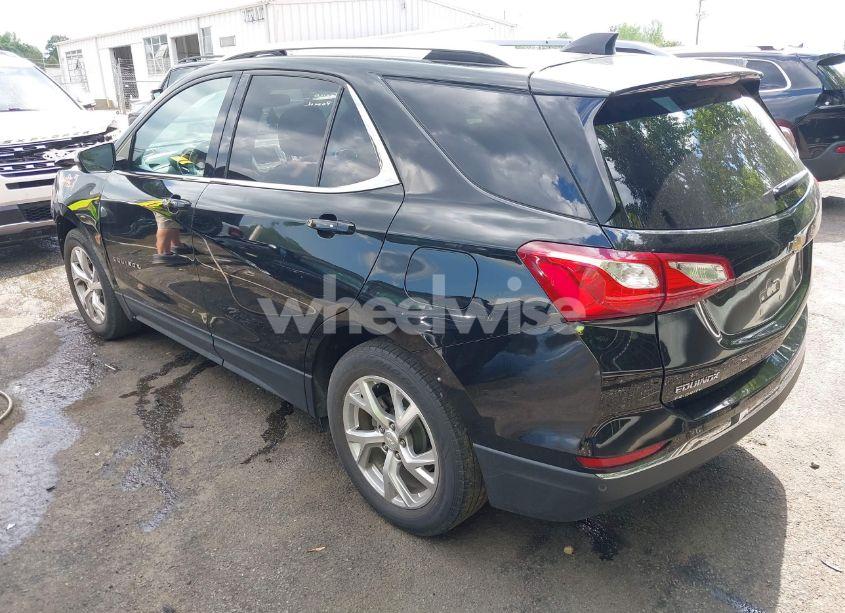 Photo 3 of 2019 Chevrolet Equinox LT (VIN 2GNAXKEV0K6247052)