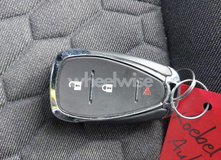 Photo 11 of 2019 Chevrolet Equinox LT (VIN 2GNAXKEV0K6296672)