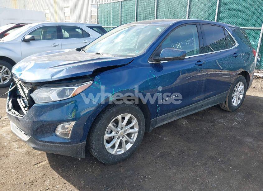 Photo 2 of 2019 Chevrolet Equinox LT (VIN 2GNAXKEV0K6296672)