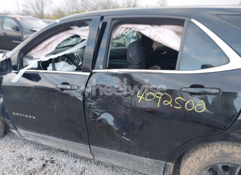 Photo 22 of 2020 Chevrolet Equinox FWD LT 1.5L TURBO (VIN 2GNAXKEV0L6209371)