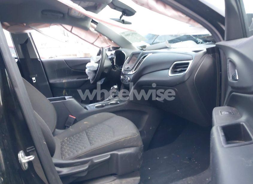 Photo 5 of 2020 Chevrolet Equinox FWD LT 1.5L TURBO (VIN 2GNAXKEV0L6209371)