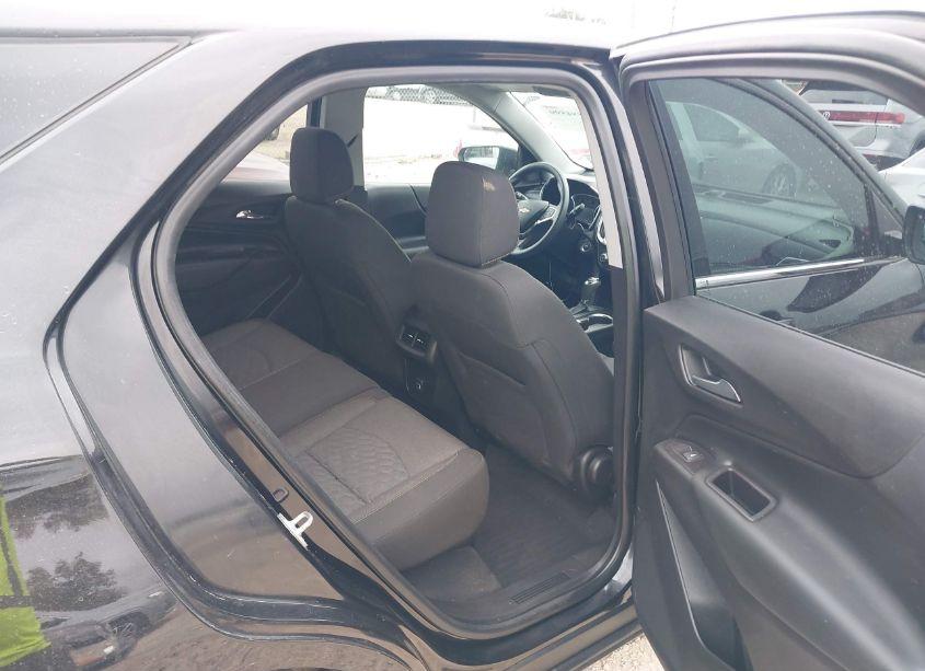 Photo 8 of 2020 Chevrolet Equinox FWD LT 1.5L TURBO (VIN 2GNAXKEV0L6220046)