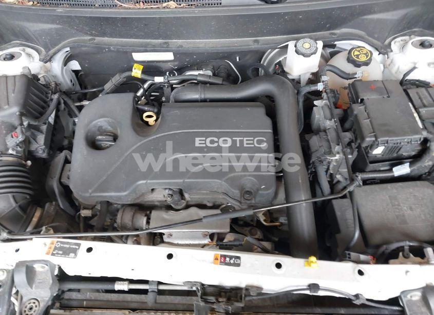 Photo 10 of 2020 Chevrolet Equinox FWD LT 1.5L TURBO (VIN 2GNAXKEV0L6249174)