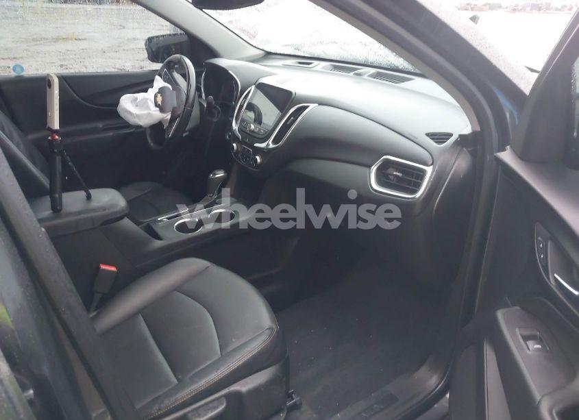 Photo 5 of 2020 Chevrolet Equinox FWD LT 1.5L TURBO (VIN 2GNAXKEV0L6250681)