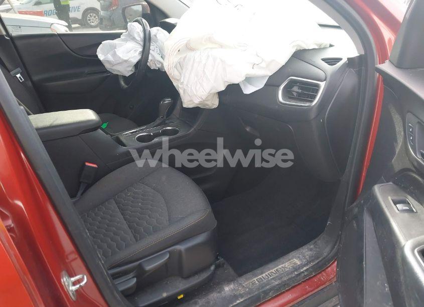 Photo 5 of 2020 Chevrolet Equinox FWD LT 1.5L TURBO (VIN 2GNAXKEV0L6264290)