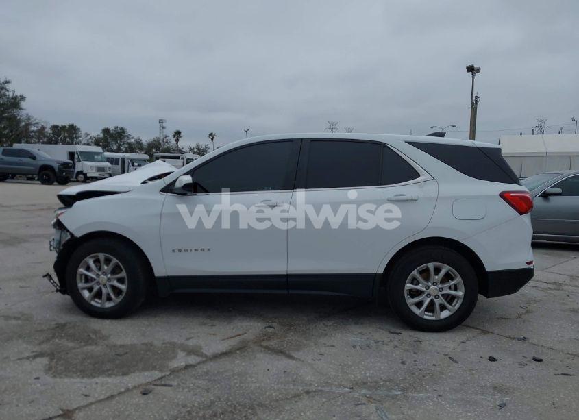 Photo 15 of 2021 Chevrolet Equinox FWD LT (VIN 2GNAXKEV0M6121356)