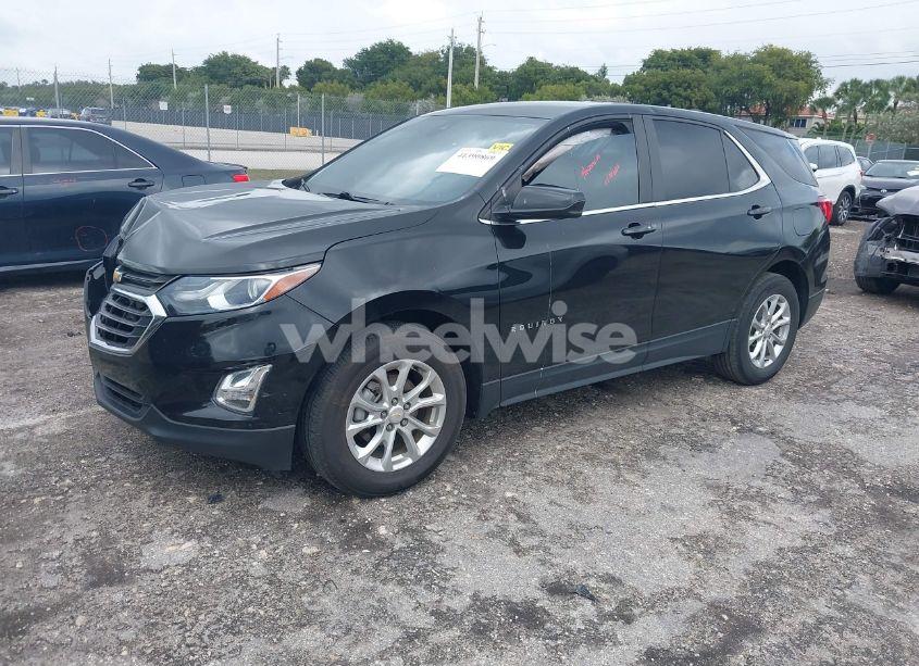 Photo 2 of 2021 Chevrolet Equinox FWD LT (VIN 2GNAXKEV0M6121485)