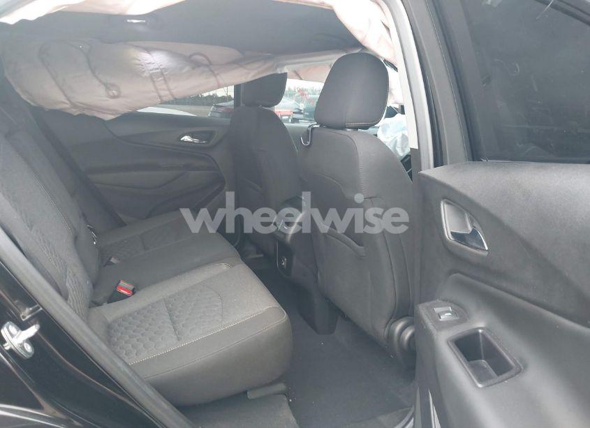 Photo 8 of 2021 Chevrolet Equinox FWD LT (VIN 2GNAXKEV0M6121485)