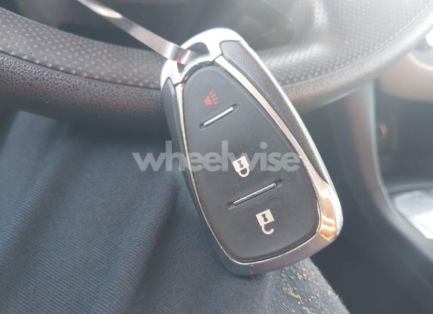 Photo 11 of 2019 Chevrolet Equinox LT (VIN 2GNAXKEV1K6153147)