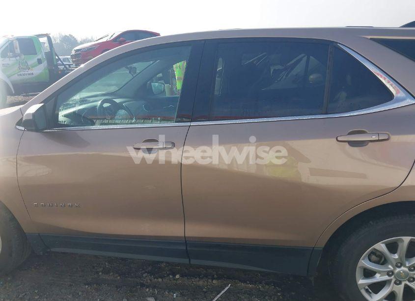 Photo 14 of 2019 Chevrolet Equinox LT (VIN 2GNAXKEV1K6153147)