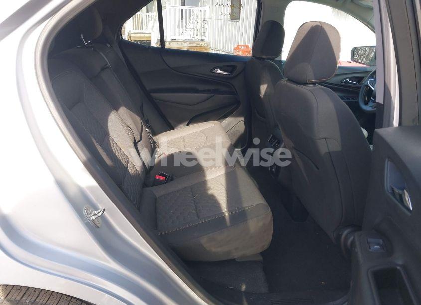 Photo 8 of 2019 Chevrolet Equinox LT (VIN 2GNAXKEV1K6161524)