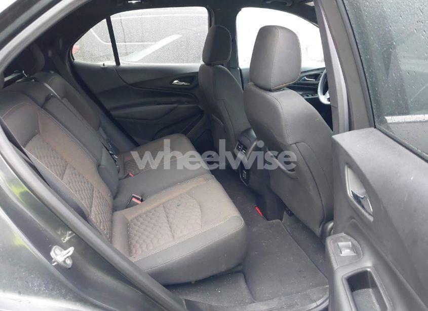 Photo 8 of 2019 Chevrolet Equinox LT (VIN 2GNAXKEV1K6185743)