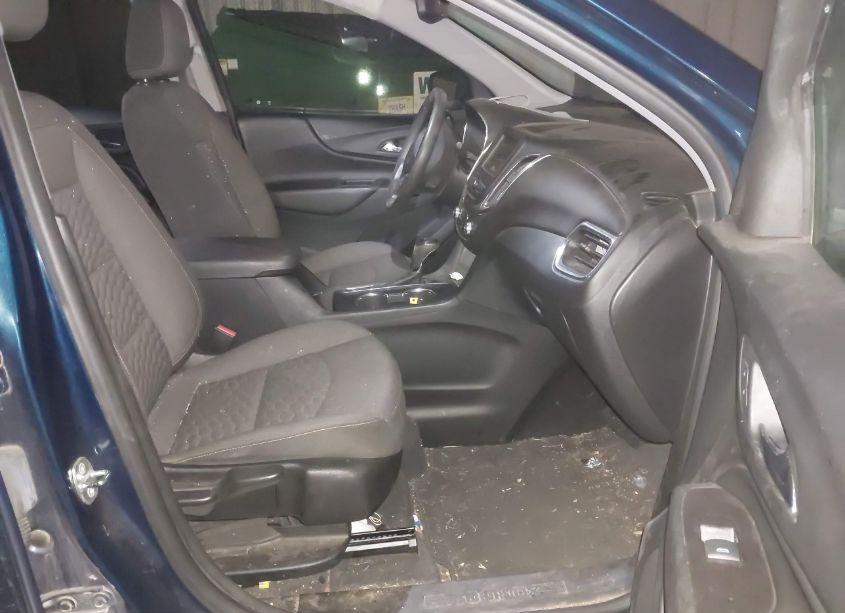 Photo 5 of 2019 Chevrolet Equinox LT (VIN 2GNAXKEV1K6238523)