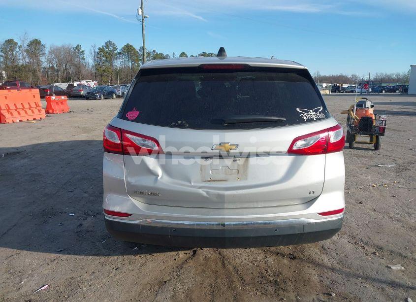 Photo 16 of 2019 Chevrolet Equinox LT (VIN 2GNAXKEV1K6263566)