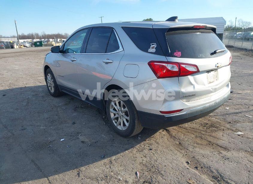 Photo 3 of 2019 Chevrolet Equinox LT (VIN 2GNAXKEV1K6263566)