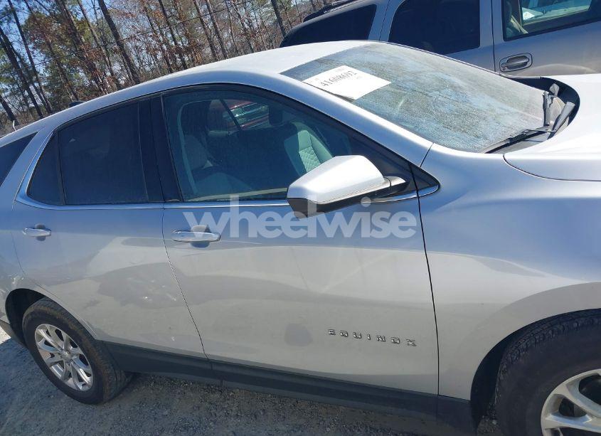 Photo 13 of 2020 Chevrolet Equinox FWD LT 1.5L TURBO (VIN 2GNAXKEV1L6192757)