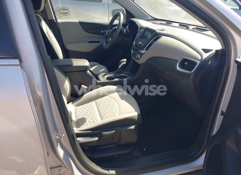 Photo 5 of 2020 Chevrolet Equinox FWD LT 1.5L TURBO (VIN 2GNAXKEV1L6192757)