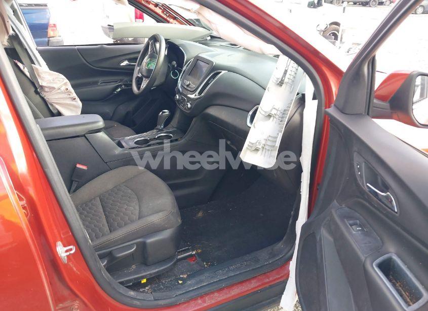 Photo 5 of 2020 Chevrolet Equinox FWD LT 1.5L TURBO (VIN 2GNAXKEV1L6193763)