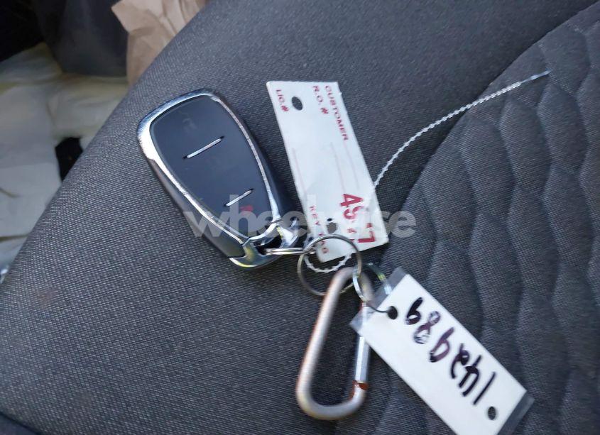 Photo 11 of 2020 Chevrolet Equinox FWD LT 1.5L TURBO (VIN 2GNAXKEV1L6214319)