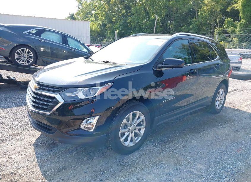 Photo 2 of 2020 Chevrolet Equinox FWD LT 1.5L TURBO (VIN 2GNAXKEV1L6226986)